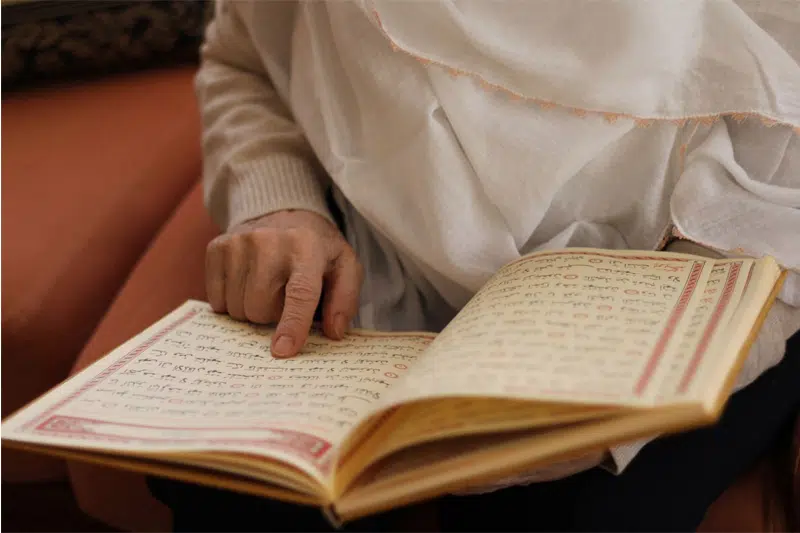 سوره برای اموات در شب جمعه