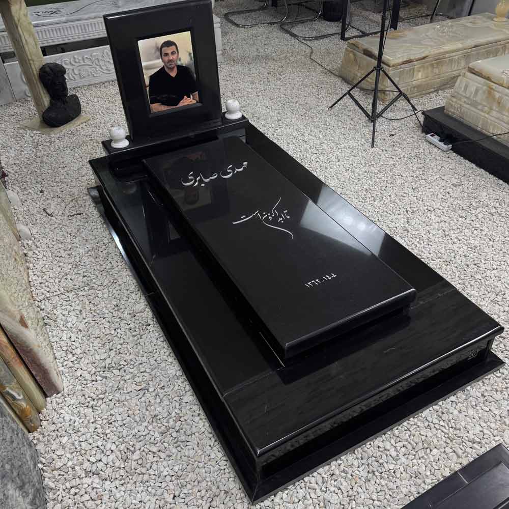 Black-granite-Tuyserkan,-grade-A3 عکس گرانیت مشکی تویسرکان سورتA