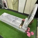 سنگ قبر طرح پردیس کار شده با سنگ ازنای